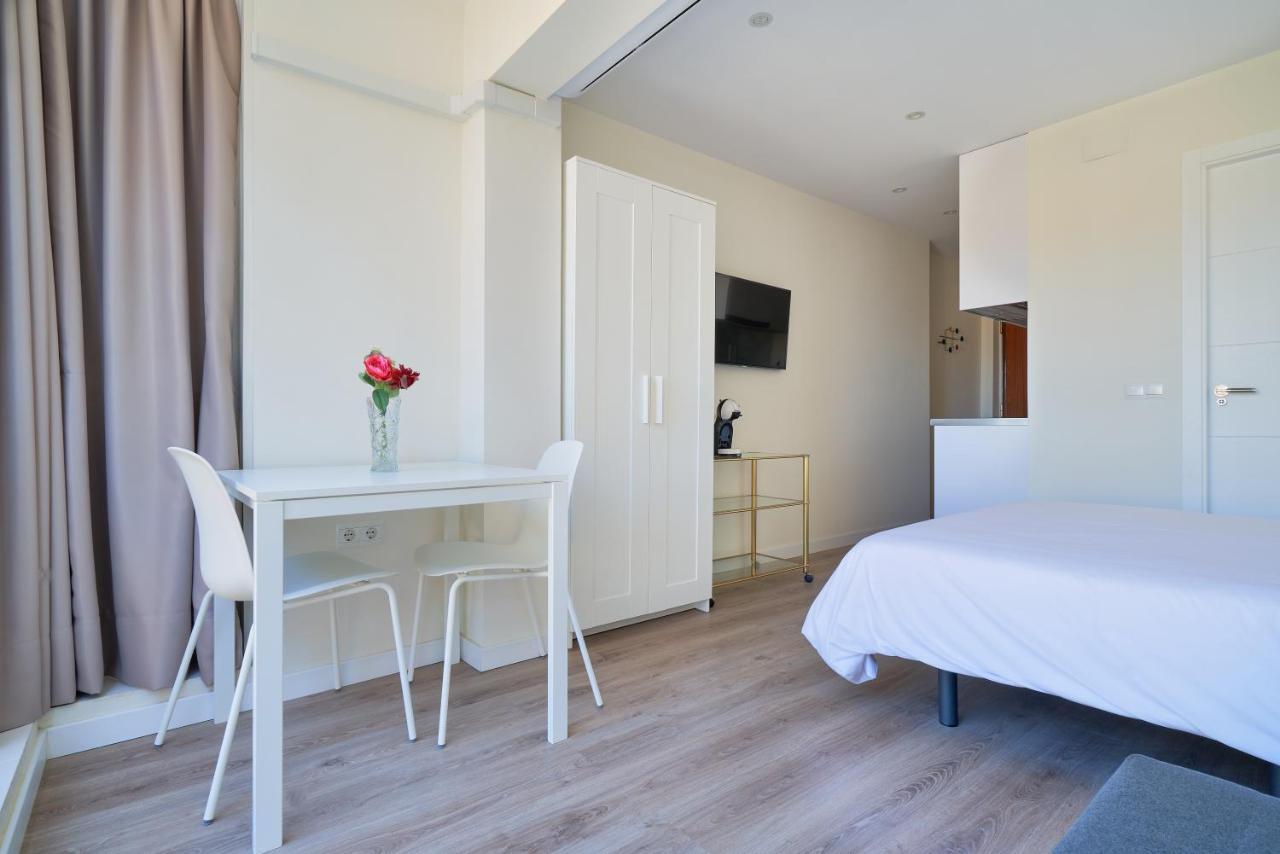 Malaguetabeach Apartment Малага Экстерьер фото